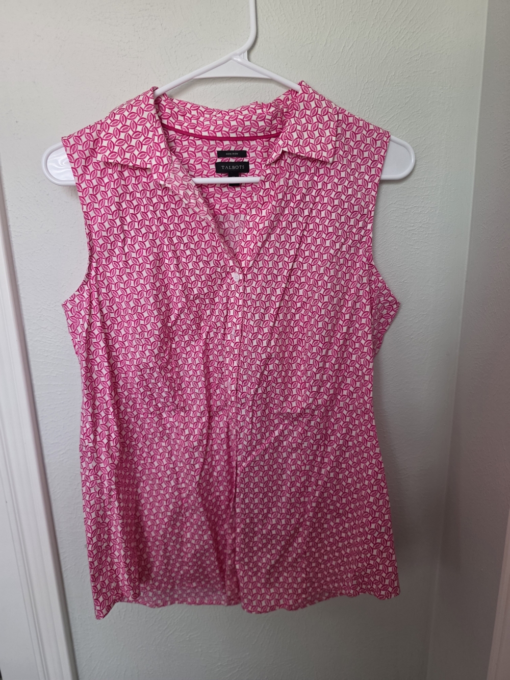Talbots Pink Geometric Sleeveless Collared Top